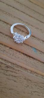 Antieke, zilveren ring, zonnetje van bergkristal. Mt 16., Ophalen of Verzenden, Zilver, Ring, Met edelsteen