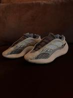 Dit is de Adidas Yeezy 700 V3 "Fade Salt" sneaker. Maat 36, Ophalen of Verzenden, Gedragen, Sneakers of Gympen