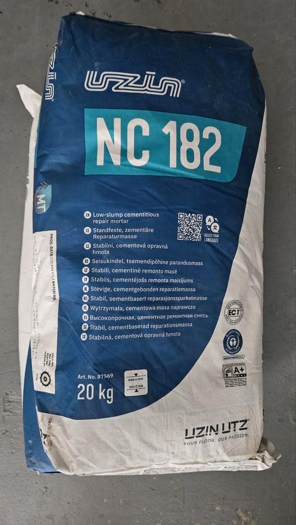 2 Zakken UZIN NC 182 reparatiemortel(40kg), Doe-het-zelf en Verbouw, Overige Doe-het-zelf en Verbouw, Nieuw, Ophalen