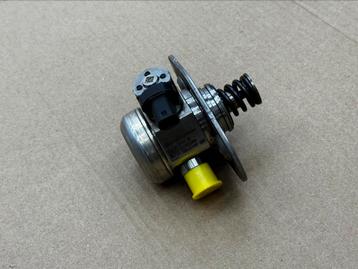 Originele BMW B58 Brandstofpomp (lage km demontage M140i) beschikbaar voor biedingen
