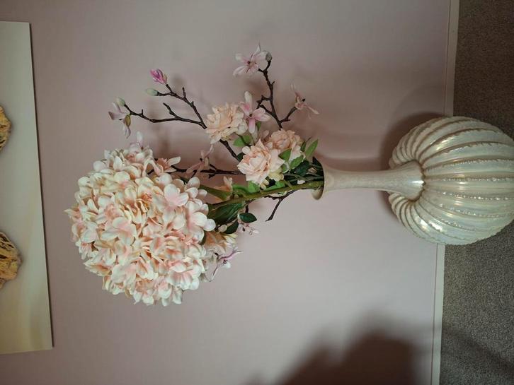 Richmond vaas inclusief mooie bijpassende zijdebloemen., Huis en Inrichting, Woonaccessoires | Vazen, Zo goed als nieuw, Overige kleuren