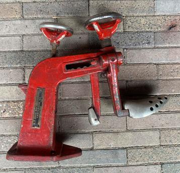 Vintage schoen-rekapparaat M.P. Roos Amsterdam beschikbaar voor biedingen