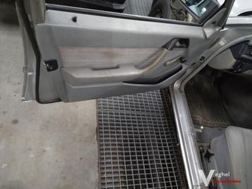 interieur grijs  Mercedes w124  sedan type 1985 tm 1989  beschikbaar voor biedingen