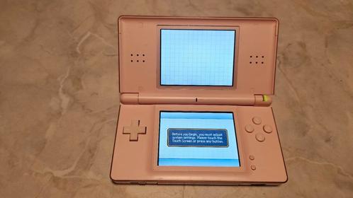 Roze Nintendo DS Lite, Spelcomputers en Games, Spelcomputers | Nintendo DS, Zo goed als nieuw, DS Lite, Roze, Ophalen of Verzenden