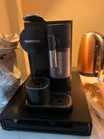 DeLonghi Lattissima One, nespresso machine, Ophalen, Koffiepads en cups, Espresso apparaat, Zo goed als nieuw