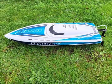 Als nieuw Sonicwake powerboat, kunt compleet varend beschikbaar voor biedingen
