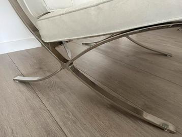 Barcelona Chair + Hocker beschikbaar voor biedingen