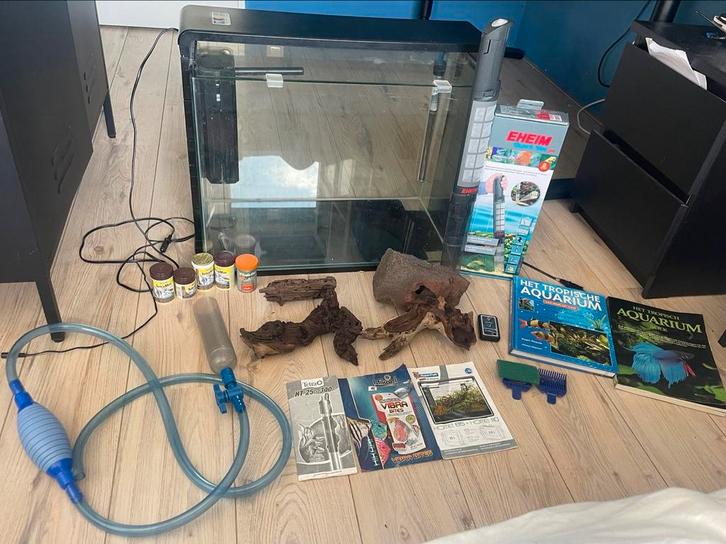 Mooi en compleet Superfish 85 aquarium, Dieren en Toebehoren, Vissen | Aquaria en Toebehoren, Gebruikt, Leeg aquarium, Ophalen