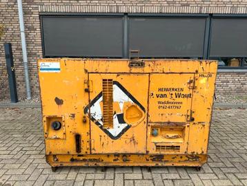 Atlas-Copco Komatsu 40 kVA Silent generatorset beschikbaar voor biedingen