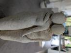 Beeld van twee figuren in omhelzing, Antiek en Kunst, Ophalen
