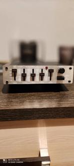 Cosmel Graphic Equalizer Booster, Gebruikt, Ophalen, Overige merken, Minder dan 60 watt