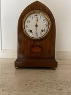 Prachtig antiek tafelklokje met defect, Antiek en Kunst, Antiek | Klokken, Verzenden
