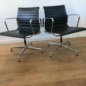 2 Vitra Eames Aluminium stoel 108 chroom zwart leer beschikbaar voor biedingen