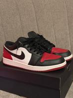 Air Jordan 1 Low - Wit/ZwartRood Maat 43, Wit, Ophalen of Verzenden, Sneakers of Gympen, Zo goed als nieuw
