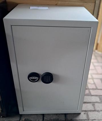 Ruime Kluis / Brandkast - De Raat - ELO beschikbaar voor biedingen