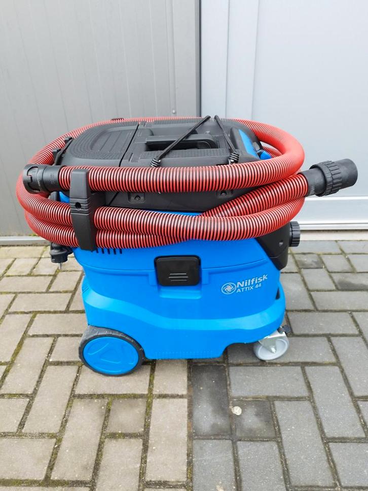 Nilfisk Attix 44 Stofzuiger - Krachtige Reiniging, Witgoed en Apparatuur, Stofzuigers, Zo goed als nieuw, Stofzuiger, 1200 tot 1600 watt
