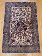 Vintage handgeknoopt perzisch tapijt isfahan 174x111, Huis en Inrichting, Stoffering | Tapijten en Kleden, Info@SlatsAntiek.nl