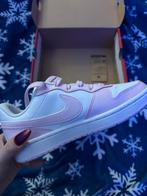 Nike Court Borough Low Recraft size 35.5, Sport en Fitness, Ophalen of Verzenden, Zo goed als nieuw, Hardloopschoenen, Nike