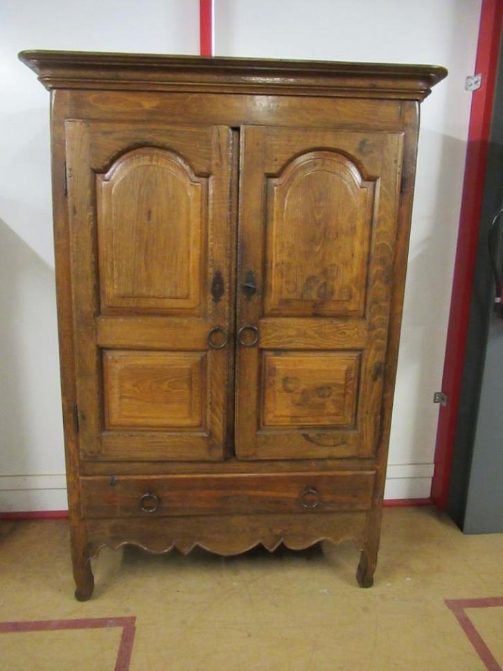 Oer 11450 ANTIEKE 18e eeuwse Spaanse kastanjehouten kast, Antiek en Kunst, Antiek | Meubels | Kasten, Ophalen