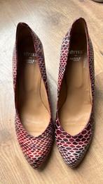 Bijna nieuwe Audley “Bitter” pumps slangenprint, Kleding | Dames, Schoenen, Ophalen of Verzenden, Zo goed als nieuw, Rood