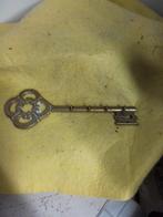 2024) mooi grote messing sleutel  als steutelhanger, Huis en Inrichting, Ophalen of Verzenden, Rond, Metaal