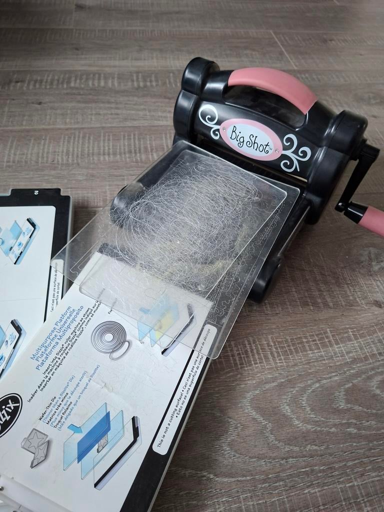 Sizzix Big Shot stansmachine, Ophalen of Verzenden, Gebruikt, Gereedschap of Toebehoren