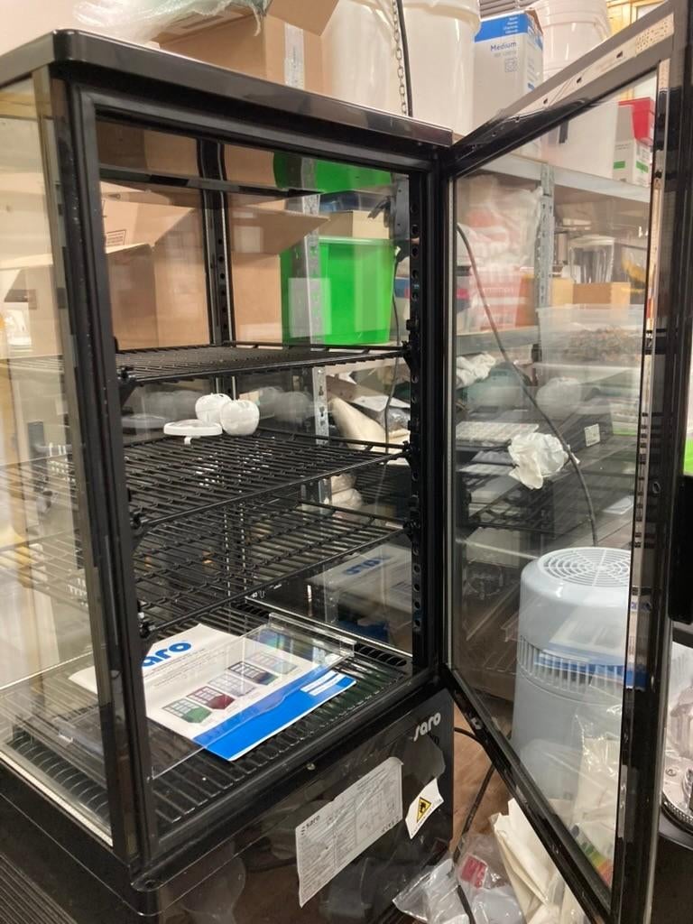 Kleine Vitrine Koeling, Zonder vriesvak, Minder dan 45 cm, Energieklasse A of zuiniger, Ophalen