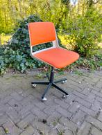 Gispen Buro stoel ontwerp Andre Cordemeyer, Ophalen