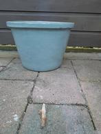 Grote ronde stenen bloempot. Heb er vier van., Tuin en Terras, Ophalen, Gebruikt, 40 cm of meer, Rond