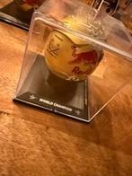 Max Verstappen 2022 Wereldkampioen Helm - Nieuwstaat, Verzamelen, Ophalen of Verzenden, Zo goed als nieuw, Formule 1