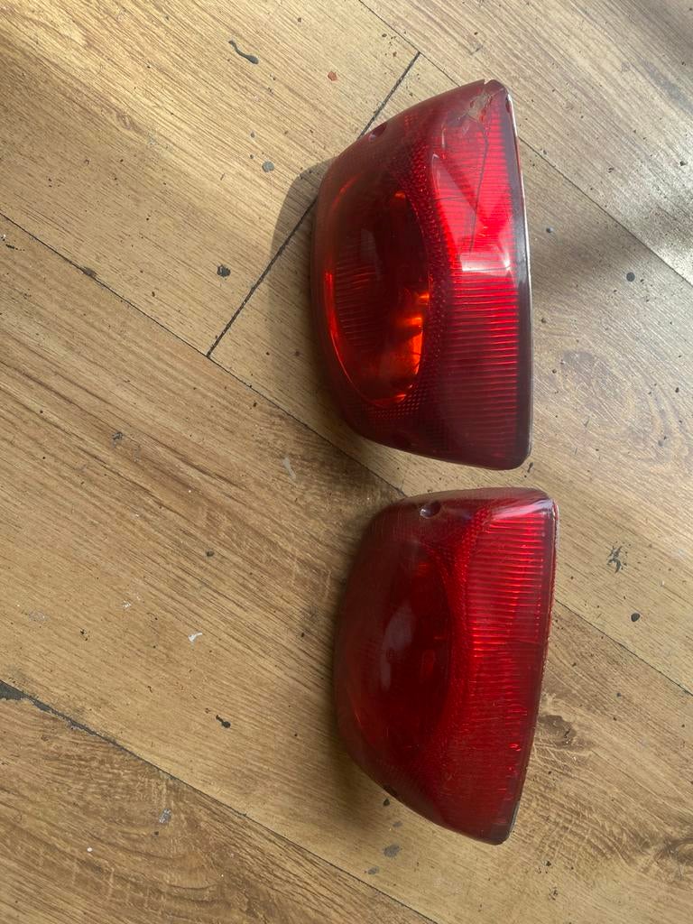 Vespa lx 50 achterlichten -heeft breuken en krassen-goedkoop, Ophalen, Gebruikt, Overige typen, Vespa