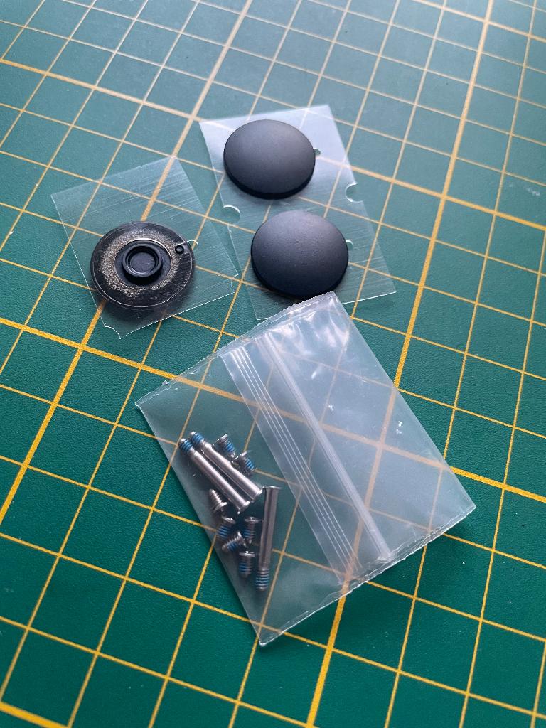 MacBook Pro 2008-2012 voetjes en schroeven, Computers en Software, Apple Macbooks, MacBook Pro, Overige groottes, Nieuw, Ophalen of Verzenden