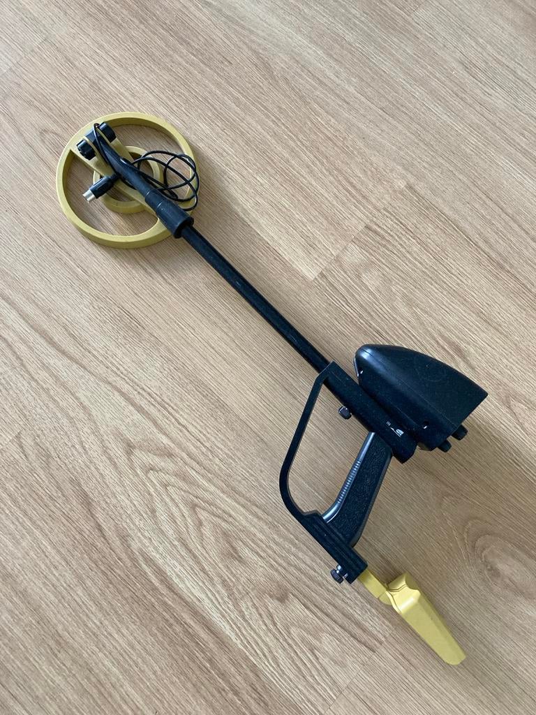 Metaaldetector zo goed als nieuw - 90cm lang, Ophalen, Zo goed als nieuw, 30 cm of minder, Overige merken