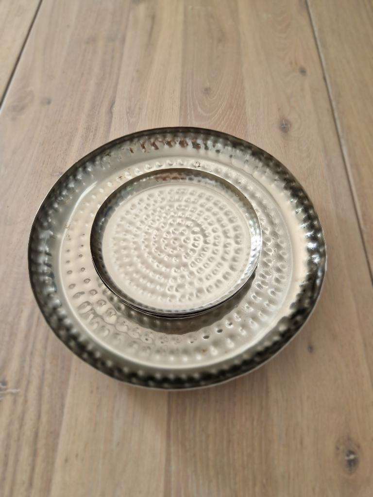 Nog nieuwe zilverkleurige borden/schalen/plateaus, Huis en Inrichting, Woonaccessoires | Overige, Ophalen of Verzenden, Nieuw