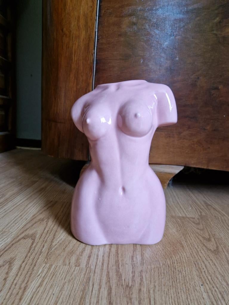 Vrouwelijke vorm vaas, Overige kleuren, Aardewerk of Porselein, Ophalen of Verzenden, Zo goed als nieuw