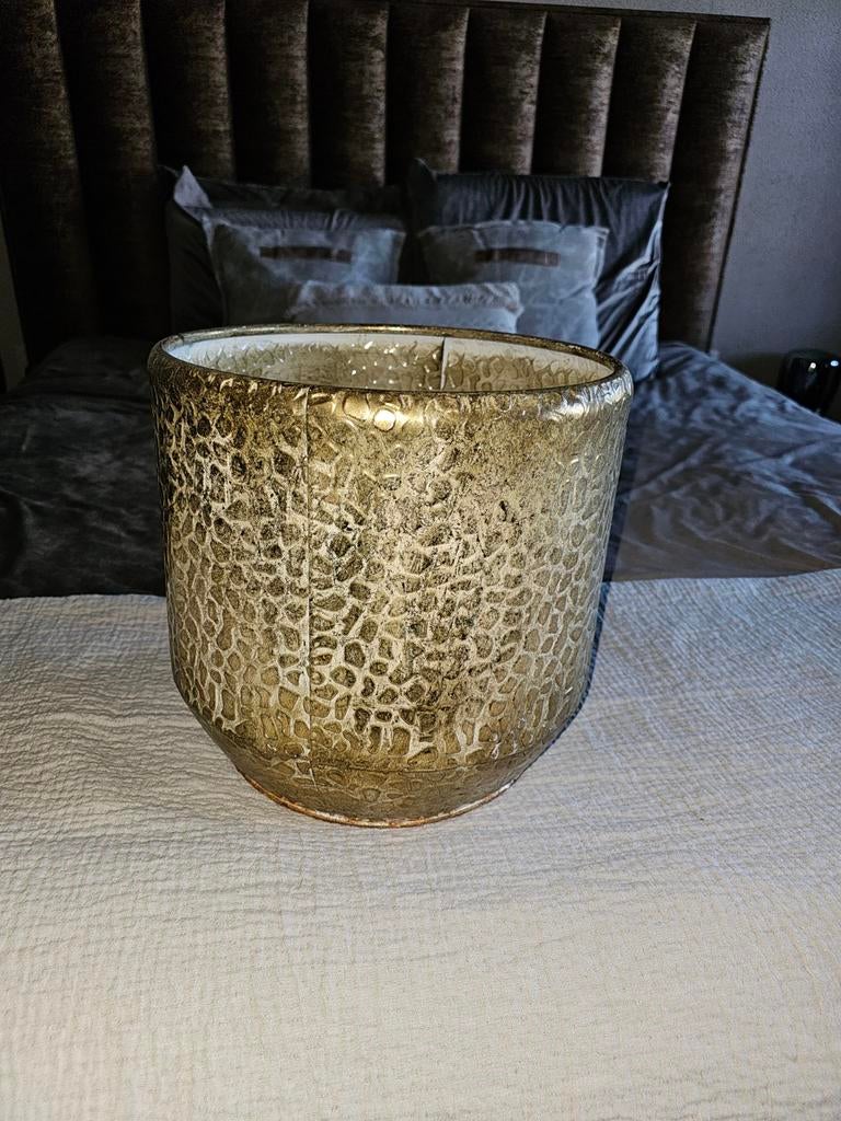 Mooie ijzeren bloempot, Ophalen, Gebruikt, Goud, Metaal