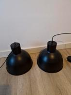 2 zwarte hanglampen met koperkleurige binnenkant, Ophalen