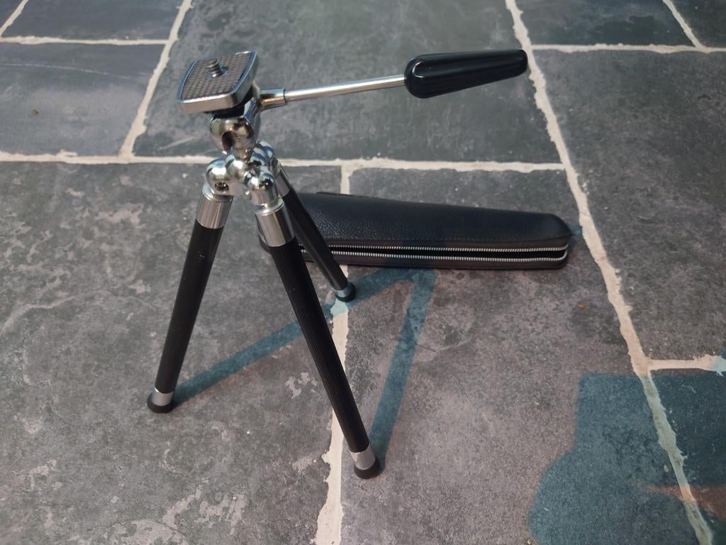 Revue Zwart vintage Retro Statief (hoogte 103cm) met etui!, Zo goed als nieuw, Minder dan 150 cm, Met balhoofd, Ophalen of Verzenden