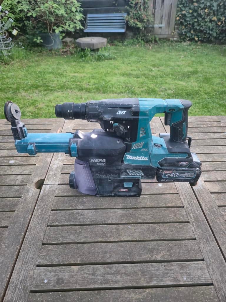Makita Boorhamer met stofafzuiging - Gebruikt, Ophalen, Boor- en/of Breekhamer, Klopboormechanisme, Gebruikt