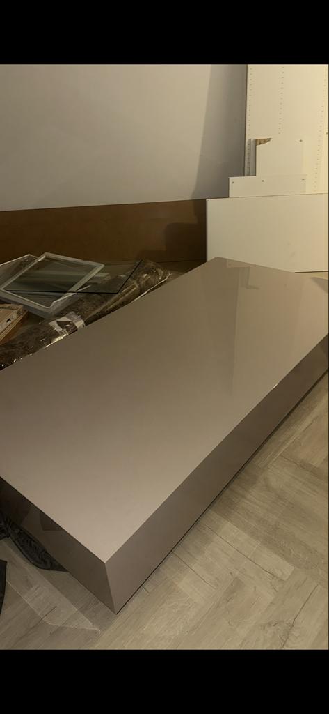 Moderne Salontafel - eric kuster taupe, Ophalen, Overige materialen, 100 tot 150 cm, Zo goed als nieuw