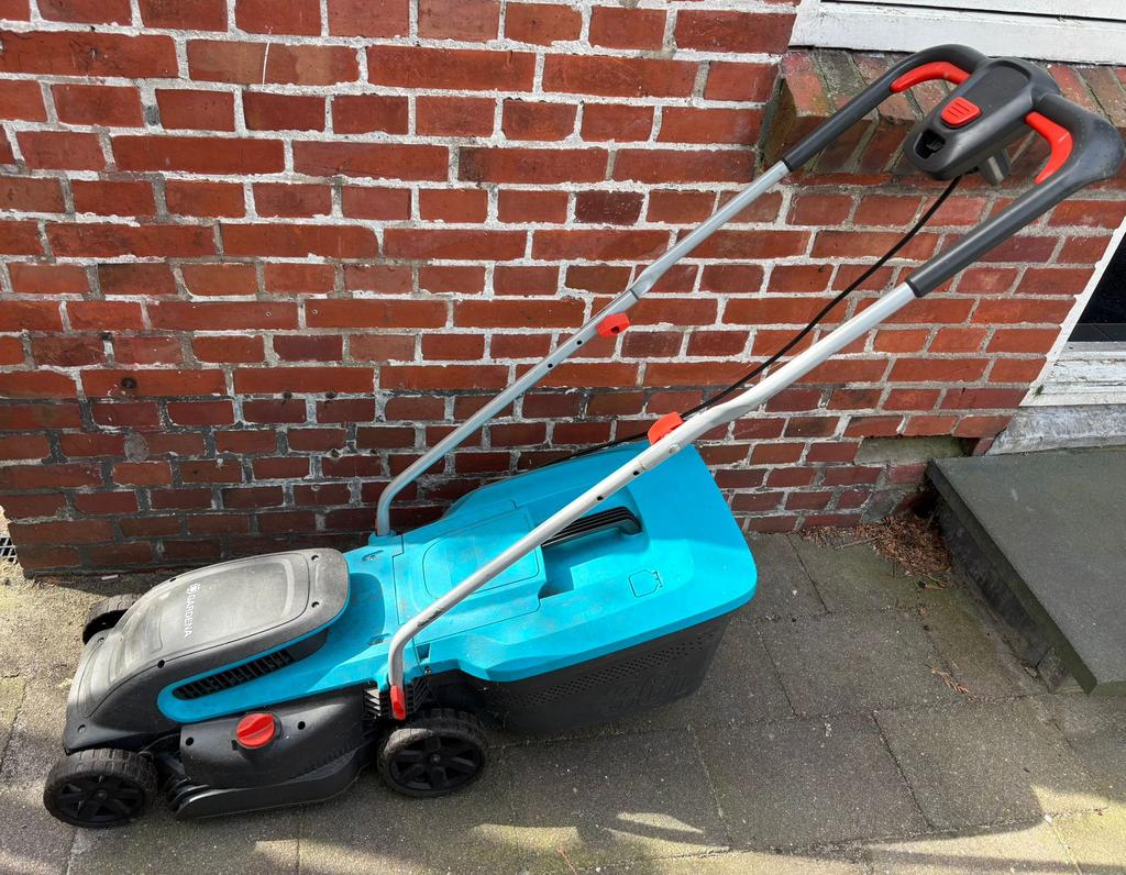 Gardena grasmaaier en heggenschaar elektrisch, Ophalen, Zo goed als nieuw