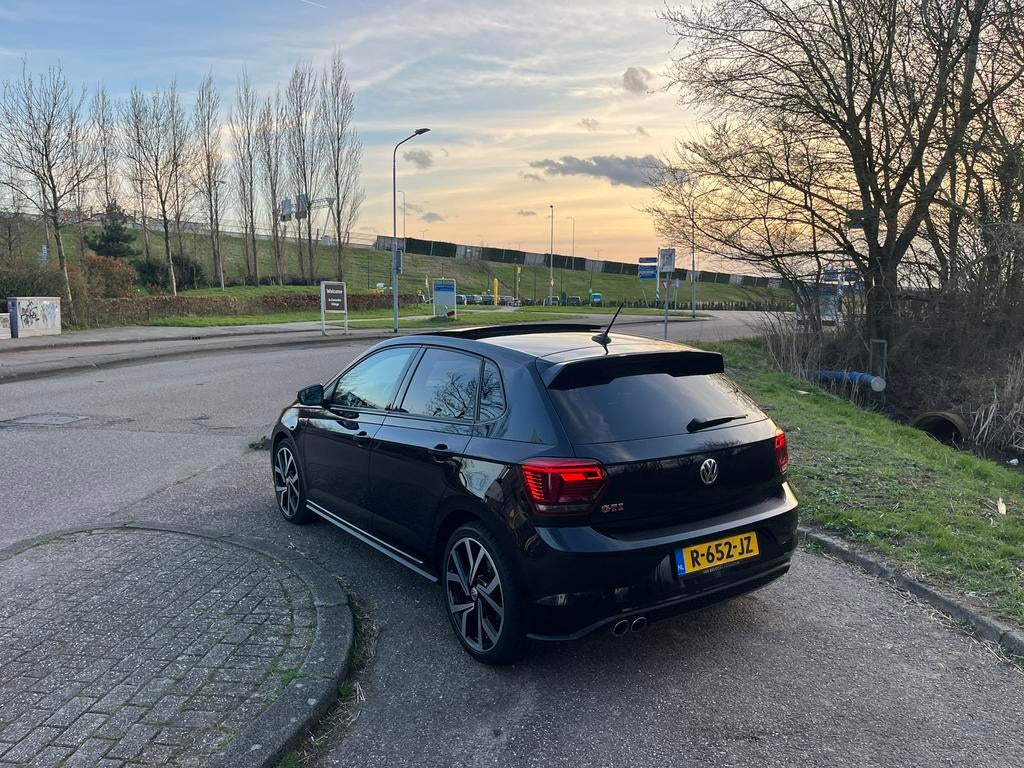 Volkswagen Polo 2.0 TSI 200pk 6-DSG 2020 Zwart, Auto's, Stof, Zwart, 4 cilinders, Zwart