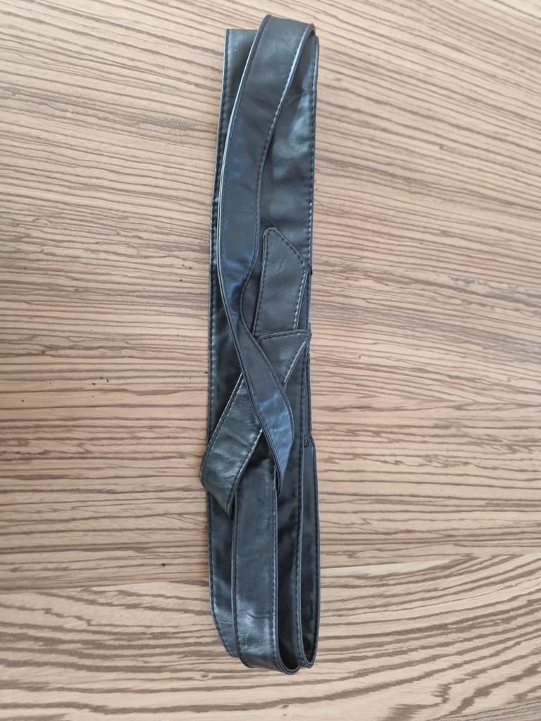 Strik riem, Kleding | Dames, Riemen en Ceinturen, Ophalen of Verzenden, Zwart, Tailleriem