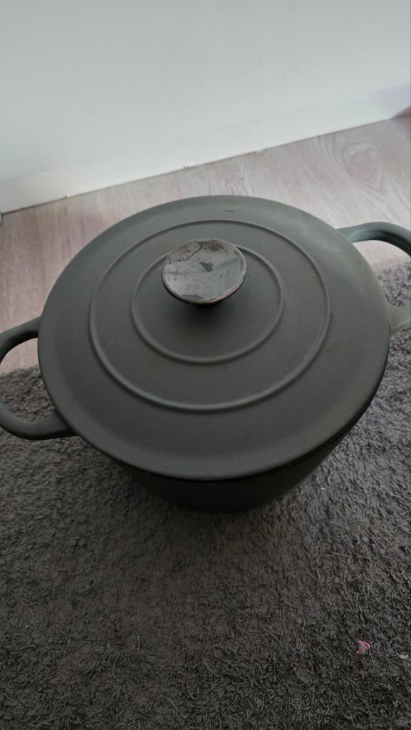 Zware Gusto pan in goede staat, Ophalen of Verzenden, Gebruikt, Gietijzer, Kookpan of Snelkookpan