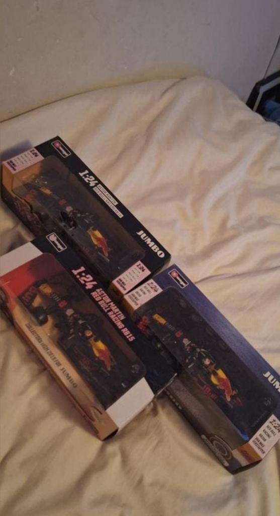 3x Bburago Red Bull Racing F1 schaalmodel 1:24 Jumbo, Ophalen of Verzenden, Zo goed als nieuw, Overige typen, Overige merken