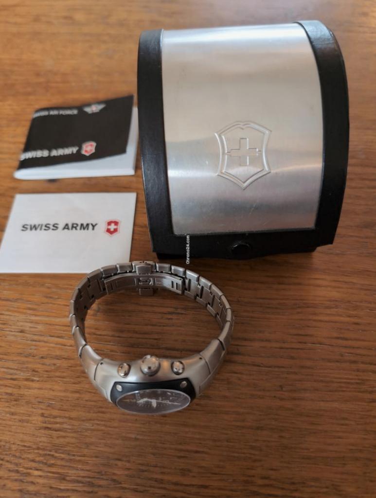 Victorinox Swiss Army Hunter Mach 2  Flyback chrono, Sieraden, Tassen en Uiterlijk, Horloges | Heren, Overige merken, Staal, Staal