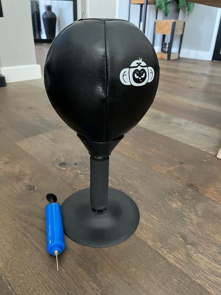 Bureau boksbal met pompje boksen boksballetje bureauboksbal, Ophalen of Verzenden, Zo goed als nieuw, Boksbal