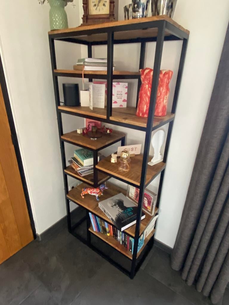 Vakkenkast, Ophalen, Zo goed als nieuw