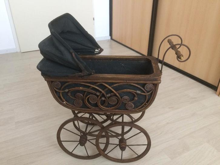RUILEN: prachtige oude poppewagen kinderwagen antiek, Antiek en Kunst, Antiek | Speelgoed, Ophalen