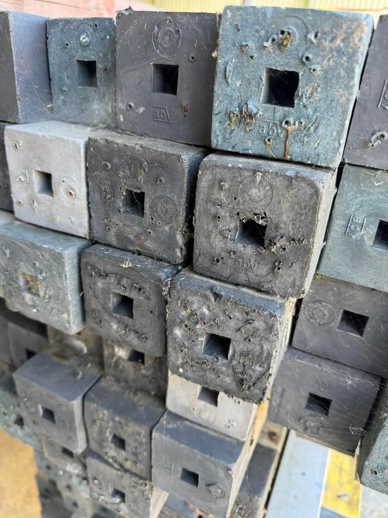 Te koop metselprofielen 360 cm alu met kunststof koppen, Ophalen of Verzenden, Zo goed als nieuw